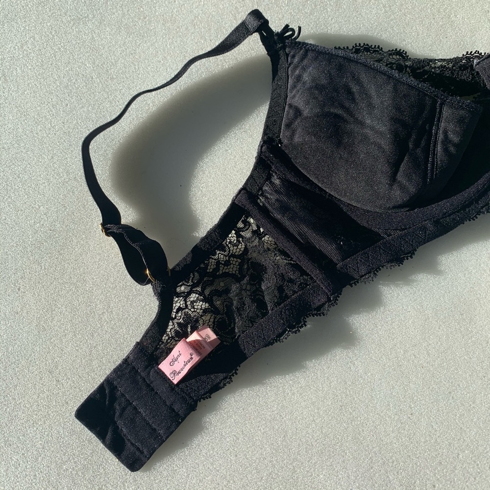 Agent Provocateur Bra with black lace and bows 38D